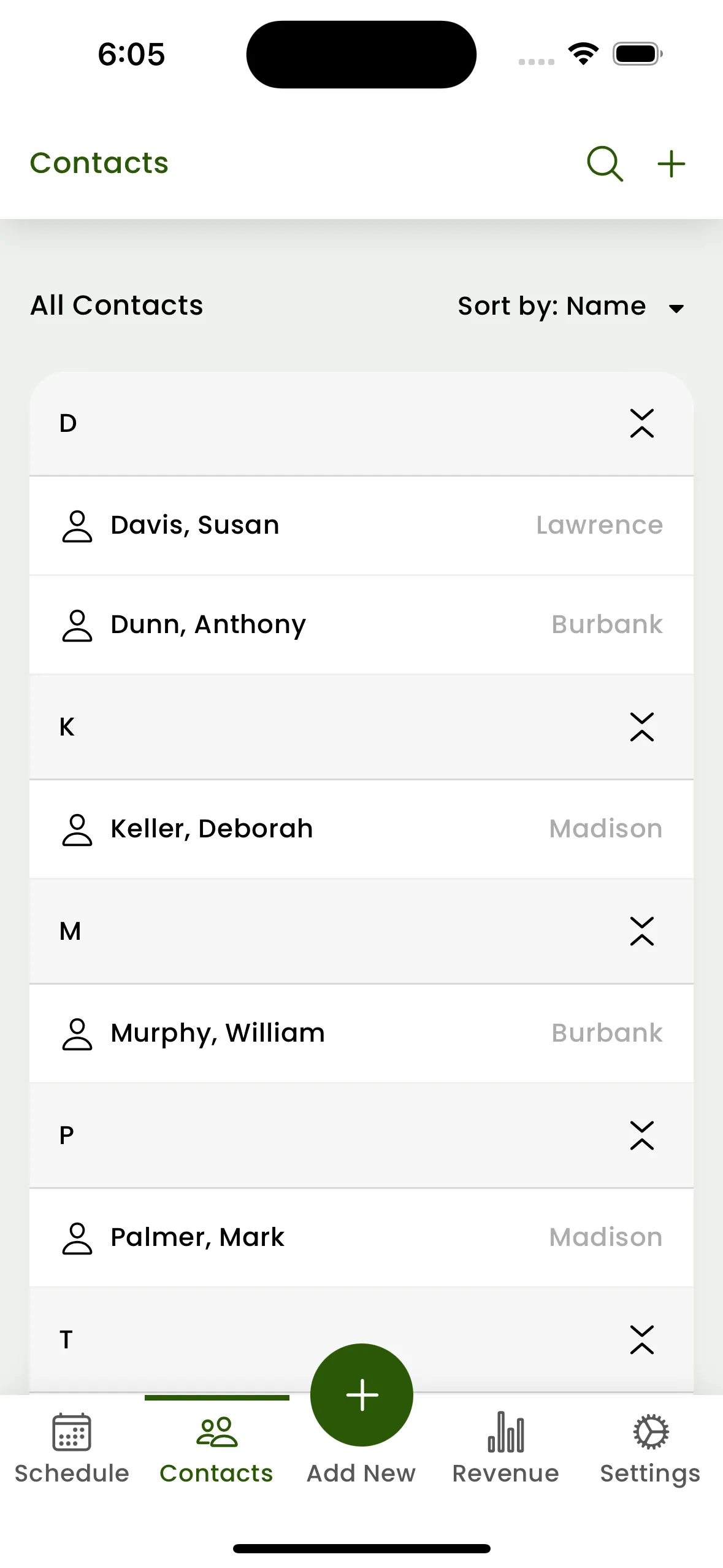 Mowbius Contacts list sorted by name, with towns on the right